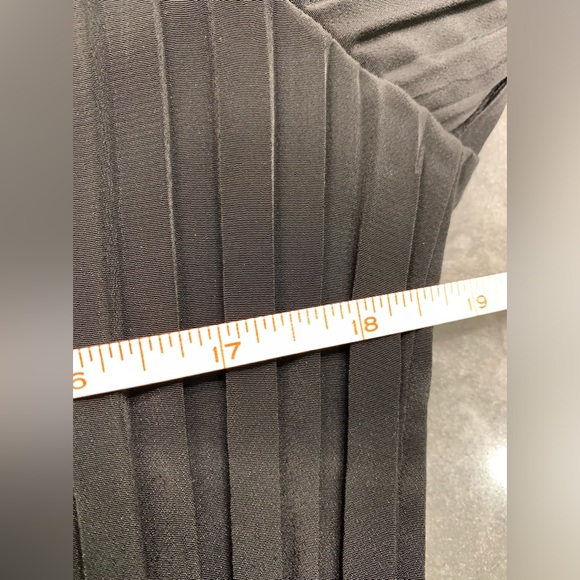 JOSEPH RIBKOFF - Picture 8 of 10